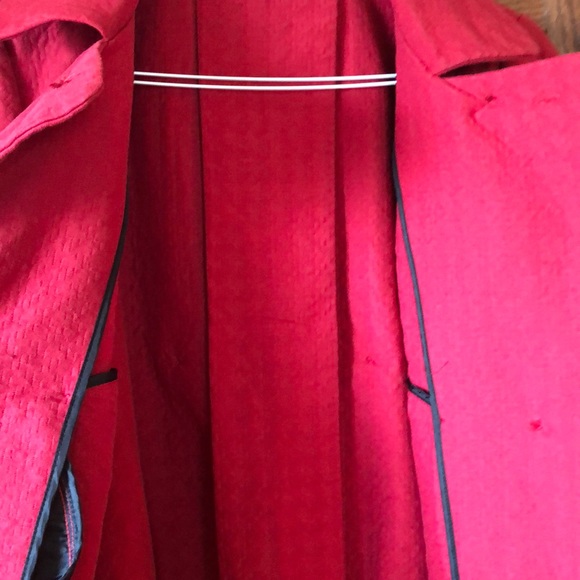 Red Jacket - Picture 4 of 8